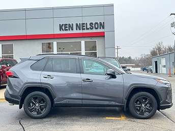 2023 Toyota RAV4 XLE 