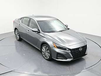 2025 Nissan Altima SL 