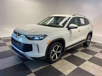 2025 Volkswagen Tiguan SE 