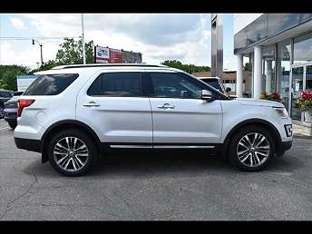 2017 Ford Explorer Platinum 