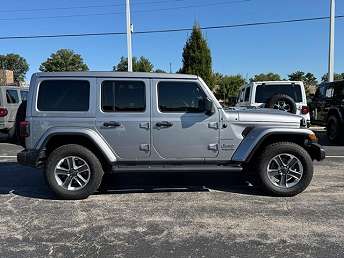 2021 Jeep Wrangler Sahara 