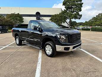 Black Nissan Titan XD SV 2017