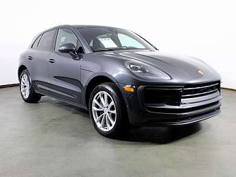2022 Porsche Macan  