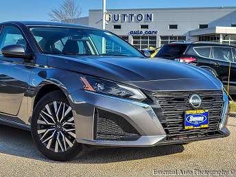2023 Nissan Altima SV 
