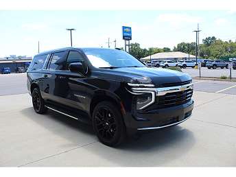 2025 Chevrolet Suburban LS 
