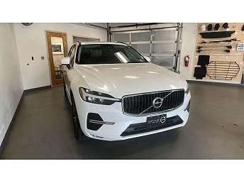 2023 Volvo XC60 B5 Core 