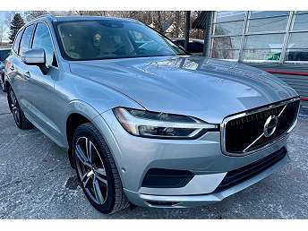 2018 Volvo XC60 T5 Momentum 