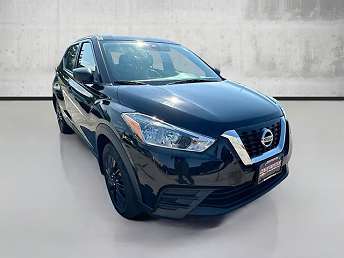 2020 Nissan Kicks S 