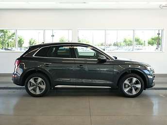 2024 Audi Q5 Premium Plus 