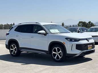2025 Volkswagen Tiguan SE 