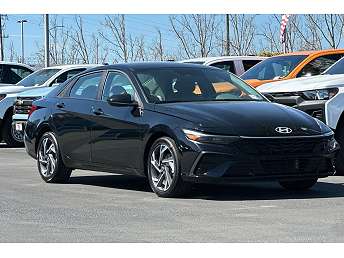 2025 Hyundai Elantra SEL 