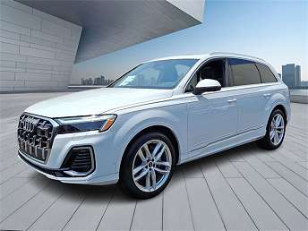 2025 Audi Q7 Premium Plus 