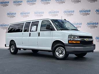 2025 Chevrolet Express 3500 