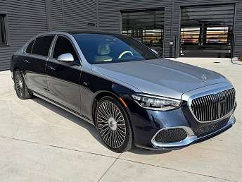 Silver Mercedes-Benz S-Class Sedan 2023