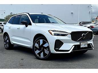 2025 Volvo XC60 T8 Plus 