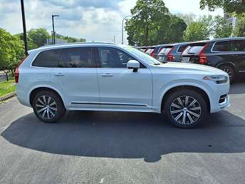 2023 Volvo XC90 B6 Plus 