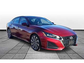 2023 Nissan Altima SL 