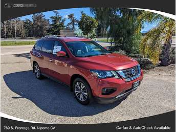 2017 Nissan Pathfinder SL 