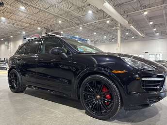 2014 Porsche Cayenne GTS 
