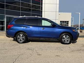 2020 Nissan Pathfinder S 
