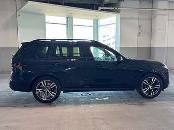 2024 BMW X7 M60i 