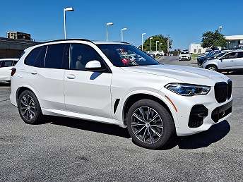 2023 BMW X5 M50i 