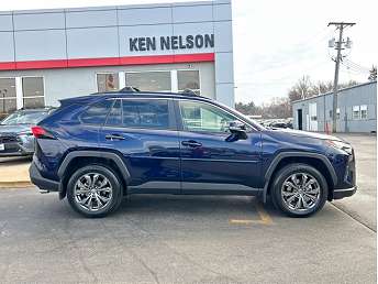 2023 Toyota RAV4 XLE 