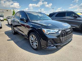 2024 Audi Q3 Premium 