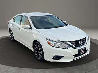 2018 Nissan Altima SV 