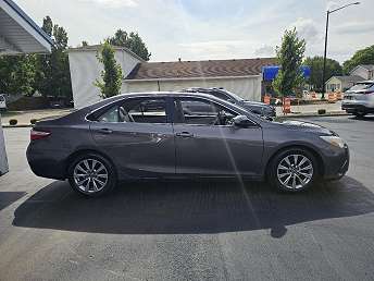 2016 Toyota Camry XLE 