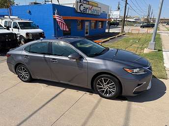 Lexus ES Sedan 2017