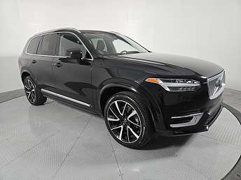 2023 Volvo XC90 B6 Plus 