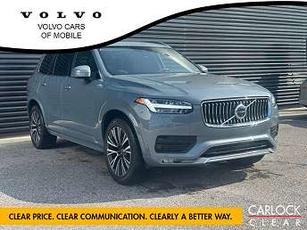 2022 Volvo XC90 T6 Momentum 