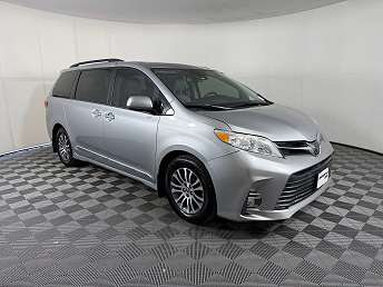2018 Toyota Sienna XLE 