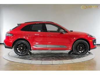 2023 Porsche Macan T 