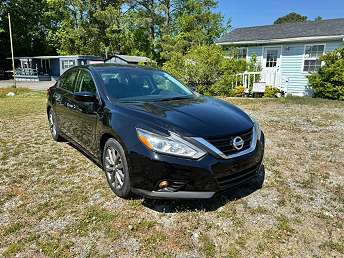 2017 Nissan Altima SV 