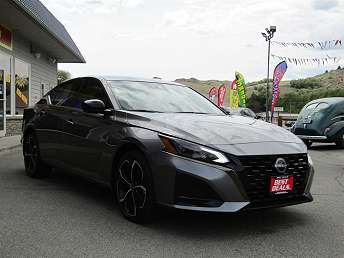 2024 Nissan Altima SR 