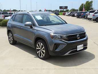 2023 Volkswagen Taos SE 
