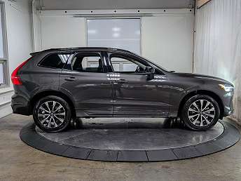 2025 Volvo XC60 B5 Core 