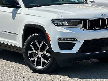 2023 Jeep Grand Cherokee Limited Edition 