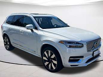 2025 Volvo XC90 T8 Ultra 