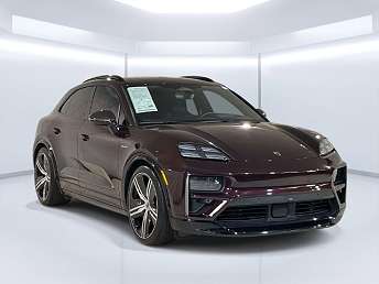 2024 Porsche Macan Turbo 