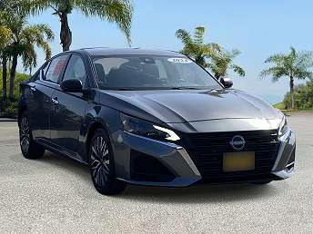 2024 Nissan Altima SV 