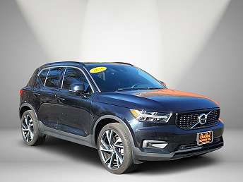 2020 Volvo XC40 T5 R-Design 