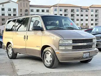 2001 Chevrolet Astro Review, Pricing, and Specs | CARFAX