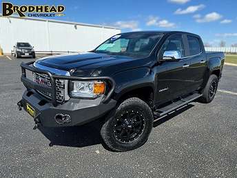 Black GMC Canyon Pickup 2017