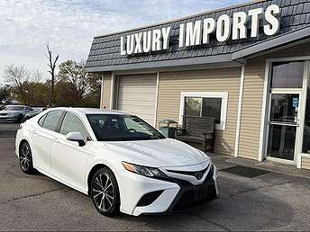 2019 Toyota Camry XLE 