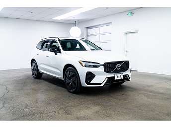 2024 Volvo XC60 T8 Plus 