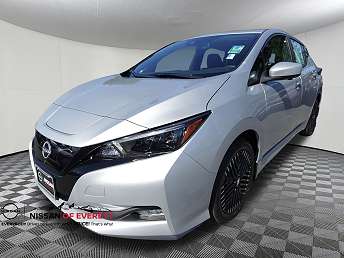 2025 Nissan Leaf SV 