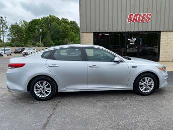 2017 Kia Optima LX 